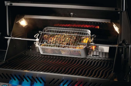 57013-Web-Gallery-05-57013-Adjustable-Stainless-Steel-Rotisserie-Basket-InUse